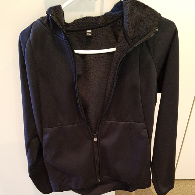 uniqlo windproof hoodie