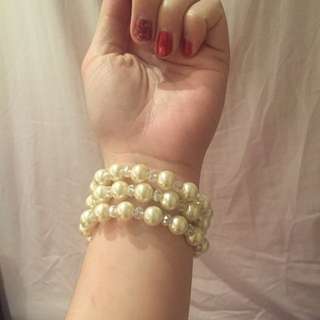 1 piece vintage pearl blacelets