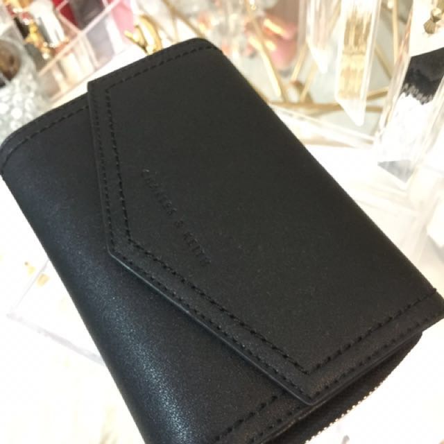 charles and keith wallet men