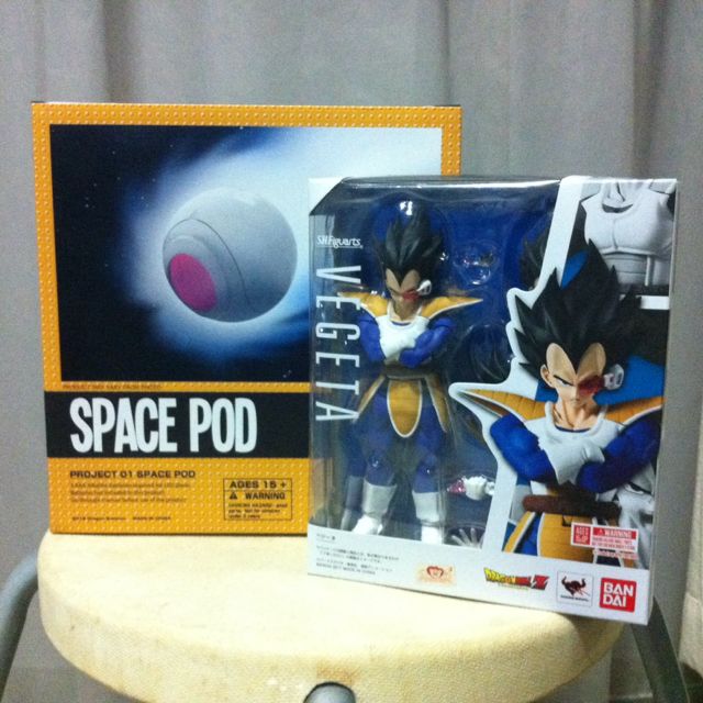Dragon Ball Space Pod And Shfiguarts Vegeta Set Toys Games