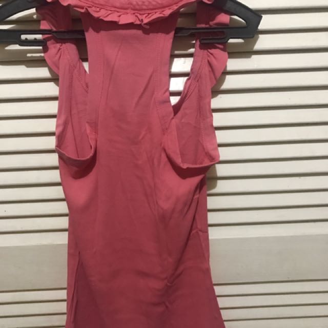 Fox Razorback Sleaveless (Coral Colored) (Category: Others Tops) located in Paranaque City. Submitted by makeup10 (Listing ID 141954437, Image 2). Description: .