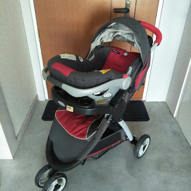 Graco Easy Fold Stroller 3 Wheeler Babies Kids Going Out Strollers on Carousell