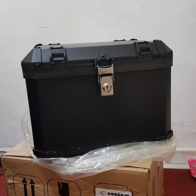 motorcycle box 42 litres, Motorcycles, Motorcycle Accessories on Carousell