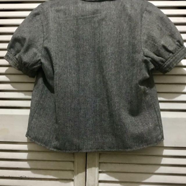 Short Sleeved Office Blazer (Category: Coats, Jackets and Outerwear) located in Paranaque City. Submitted by makeup10 (Listing ID 141945175, Image 2). Description: .