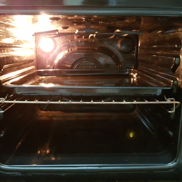 Elica builtin oven E338, TV & Home Appliances, Kitchen Appliances