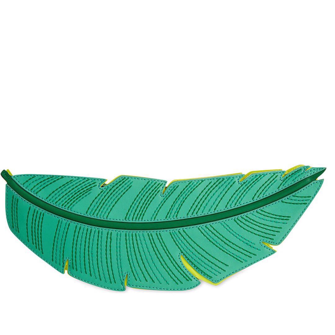 Kate Spade Banana Leaf Clutch, Women's Fashion, Bags & Wallets, Purses &  Pouches on Carousell