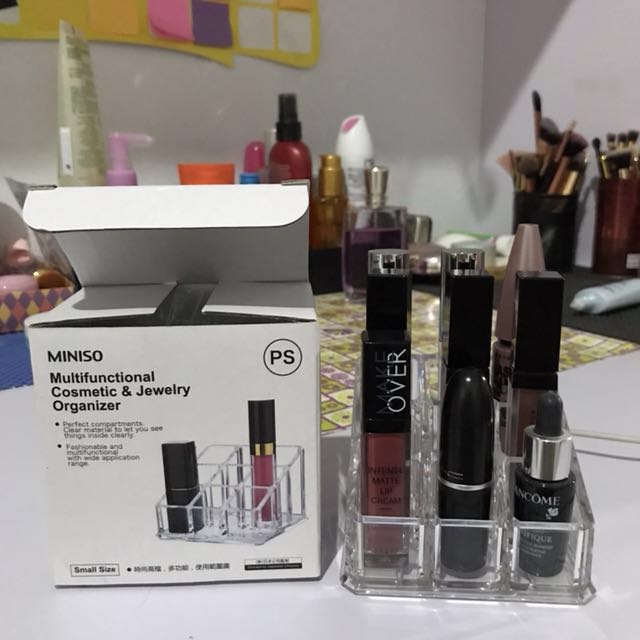 MAKEUP ORGANIZER ACRYLIC MINISO, Kesehatan & Kecantikan, Parfum, Kuku