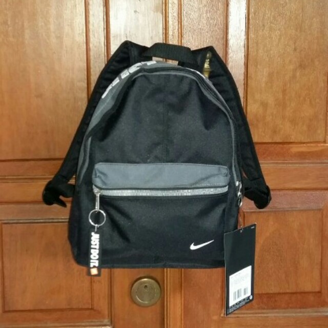 nike classic mini backpack