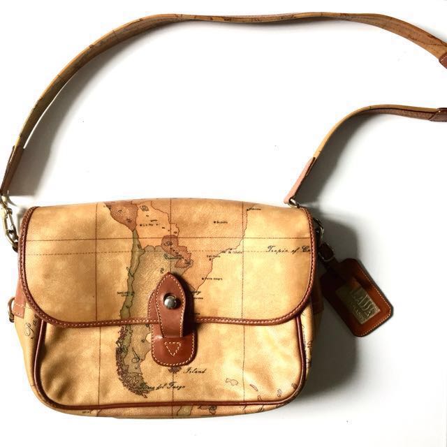 Alviero martini sling bag price Clearance