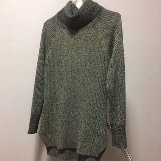 M boutique turtleneck sweater