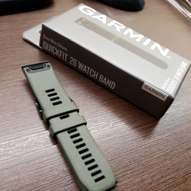 BNIB Garmin Quickfit 26 Watch Band