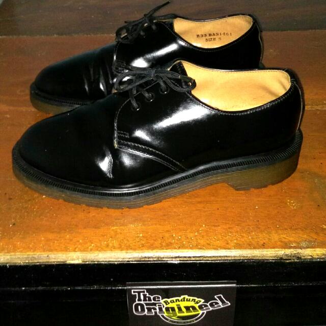 docmart 3 hole