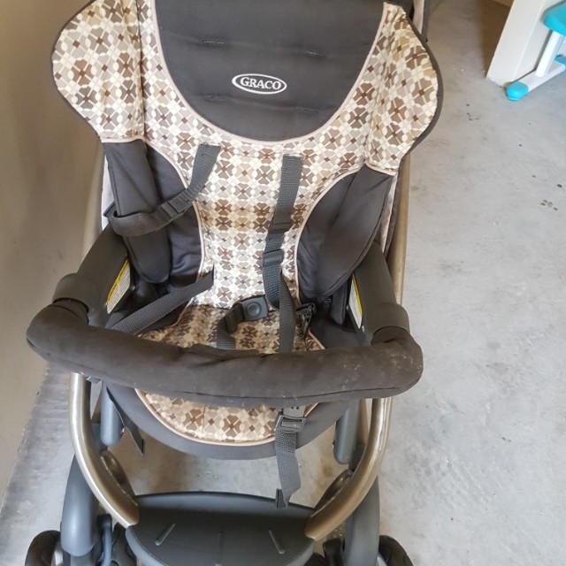 Graco quattro hotsell tour reverse stroller