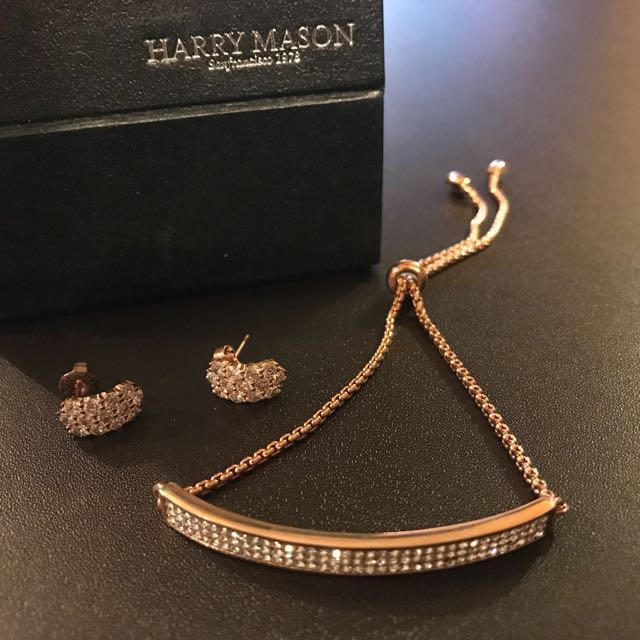 Harry shop mason earrings