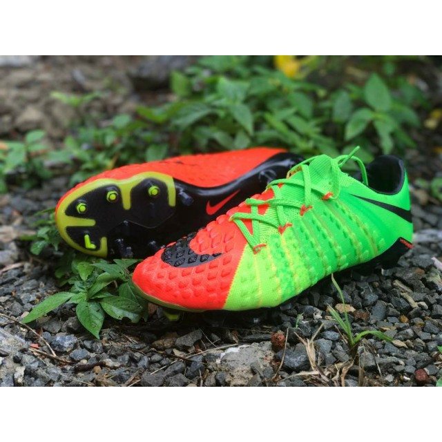 kasut bola nike hypervenom