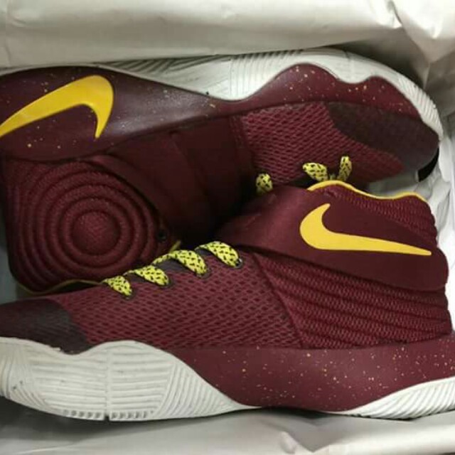 kyrie size 10.5