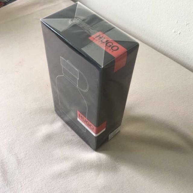 hugo boss just different 125 ml