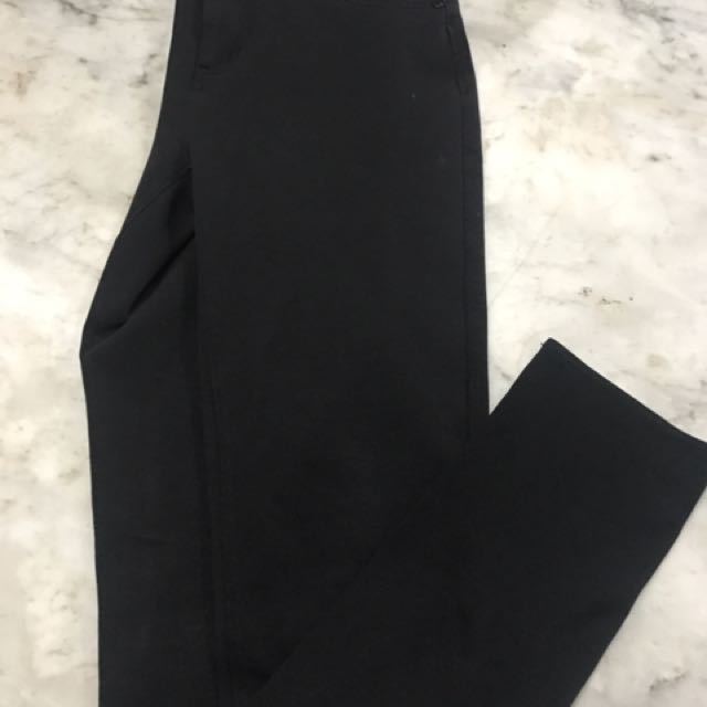 Calvin Klein Jeans (Black) - Size 4 US (Category: Jeans) located in Paranaque City. Submitted by makeup10 (Listing ID 141949462, Image 1). Description: .