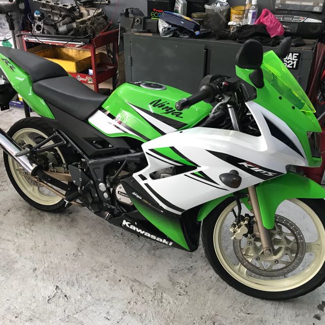 Kawasaki rr 150 Motorbikes on Carousell