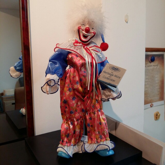 Heritage mint collection clown dolls outlet