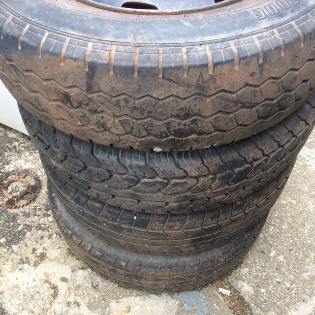 2nd hand tyre, Auto Accessories on Carousell