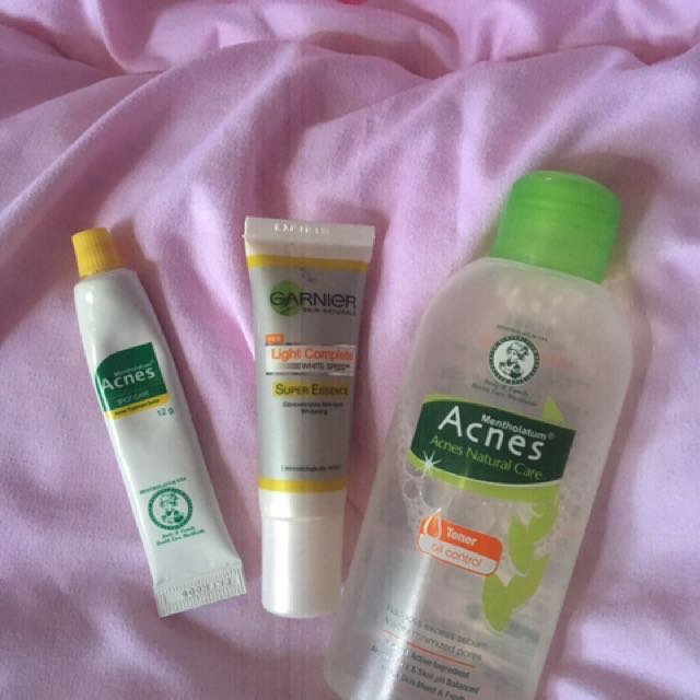 Acnes Toner Acnes Spot Care Dan Garnier Super Essence Kesehatan Kecantikan Kulit Sabun Tubuh Di Carousell