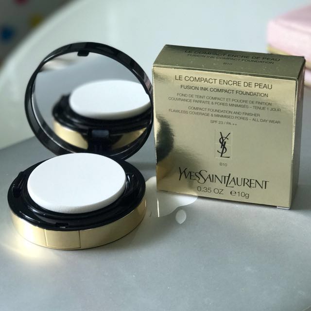 Fusion ink compact foundation top