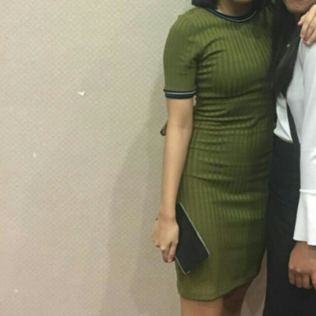 h&m green midi dress