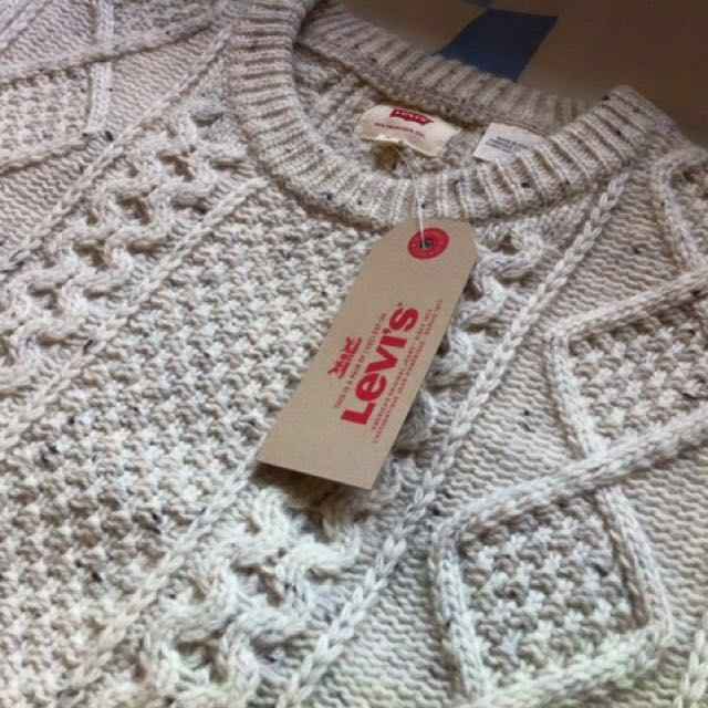 levis knitwear