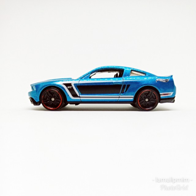Loose Hot Wheels 2010 Ford Mustang Gt From Muscle Mania 5 Pack