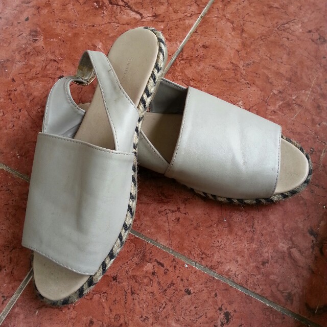 Urban N Co Sandal Fesyen Wanita Sepatu Di Carousell