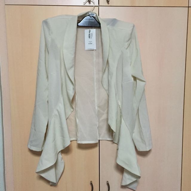 Valley girl Cream Color Blazer Plus Size Women s Fashion Bottoms Other Bottoms on Carousell