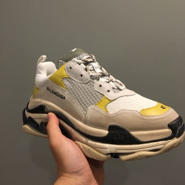 Balenciaga triple s dsm online