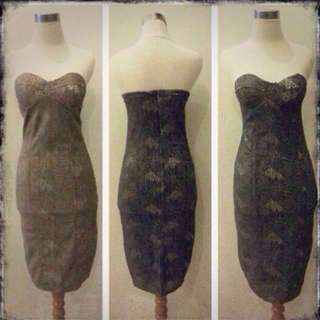 Dress pesta