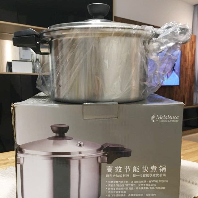 Brand new Melaleuca Stainless steel fast cooking pot, Furniture & Home