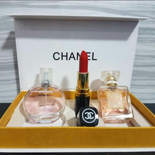 ✨Chanel Paris 3 In 1 Mini Perfume & Lipstick Miniature Premium Gift Set