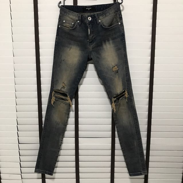 representclo jeans