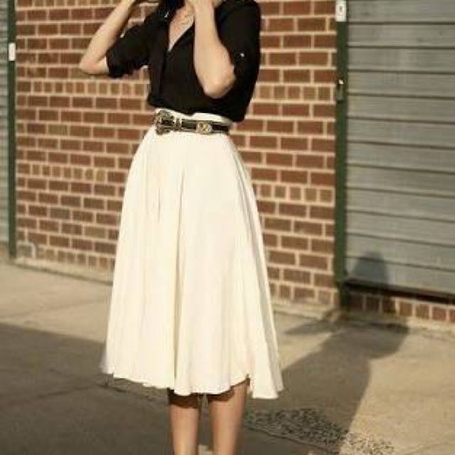 Flowy cream hot sale skirt