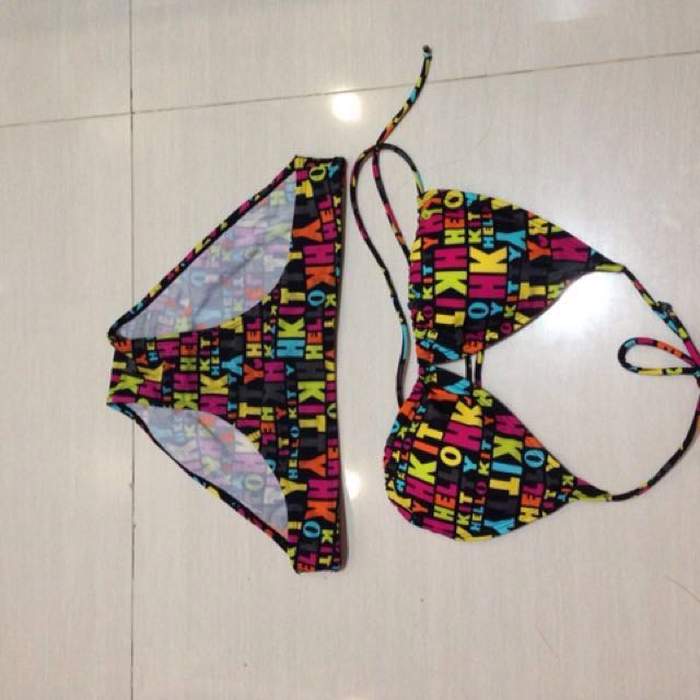 Swimsuit Hello Kitty print 2 pc Medium (Category: Bikinis & Swimsuits) located in San Juan City. Submitted by kresthfall (Listing ID 141770262, Image 1). Description: .