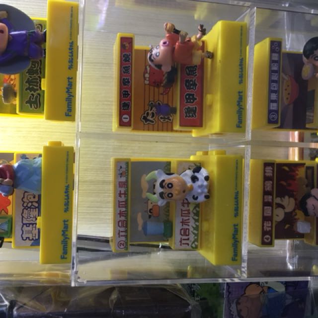 shin chan family toys