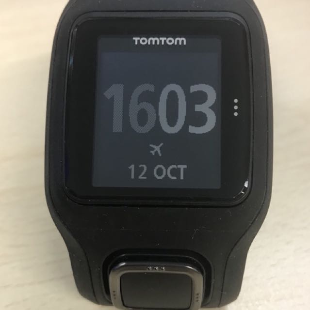 tomtom runner cardio watch