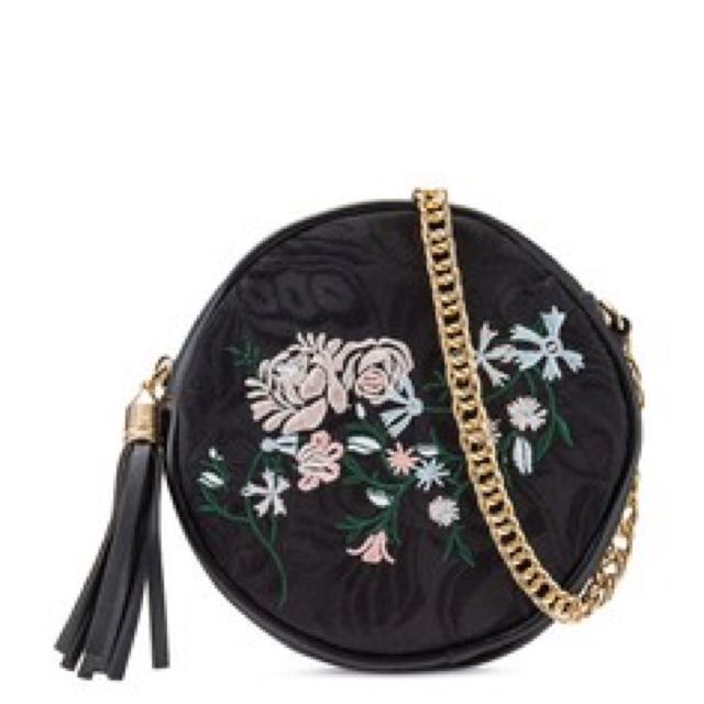 zalora sling bag