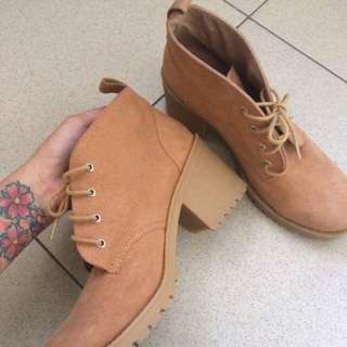 H&M Brown Classy Boots size 9