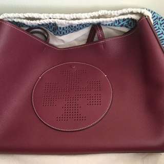 Tory burch tote