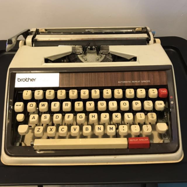 Antique Brother typewriter, Hobbies & Toys, Memorabilia & Collectibles