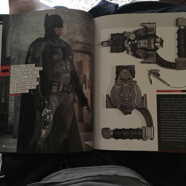 Batman v Superman Tech Manual, Hobbies & Toys, Books & Magazines, Magazines  on Carousell