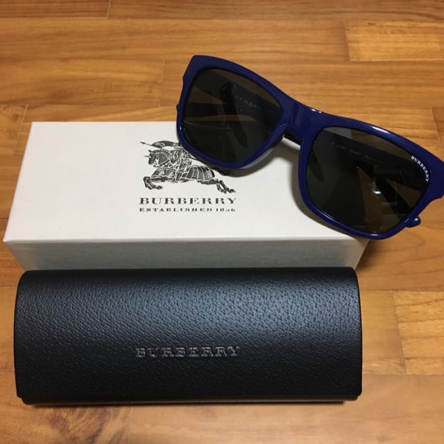 Burberry Shades, Men's Fashion, Tops & Sets, Formal Shirts on Carousell