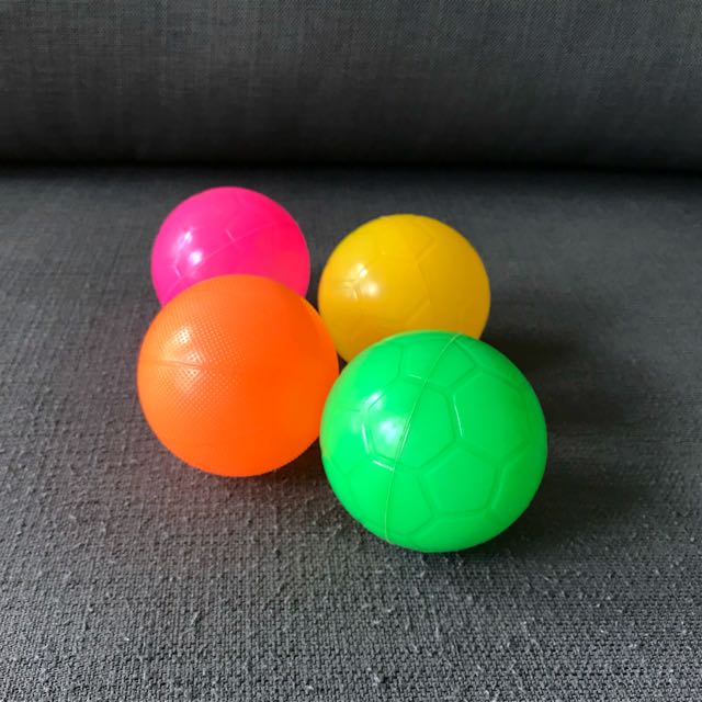 Giveaway: Lightweight Plastic Balls 
