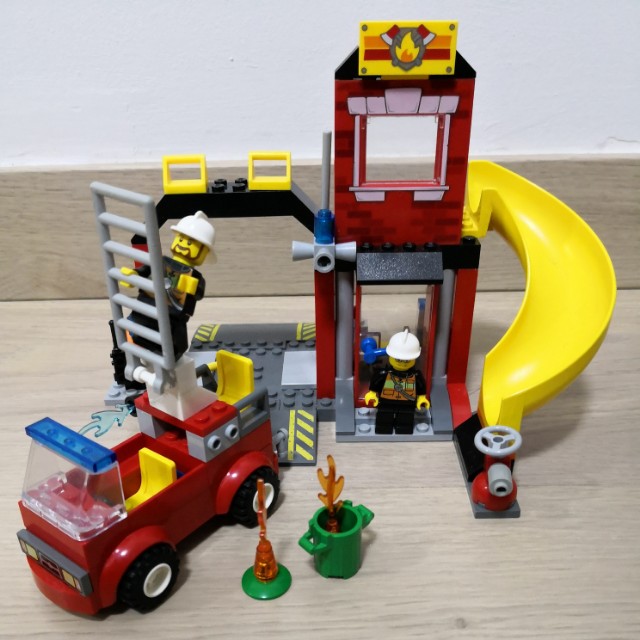 Lego junior fire station on sale