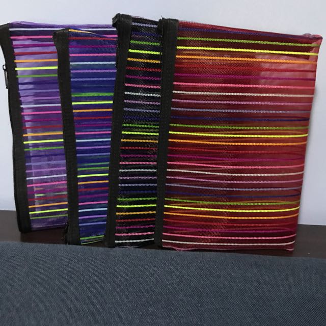 mesh type pouch (Category: Other Accessories) located in Mandaluyong City. Submitted by blakehip (Listing ID 142976653, Image 1). Description: .